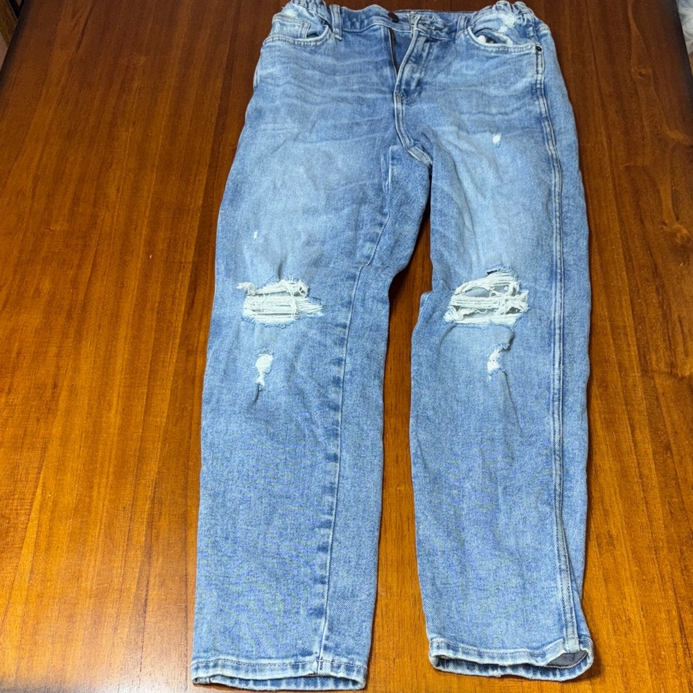 Hi rise mom jeans